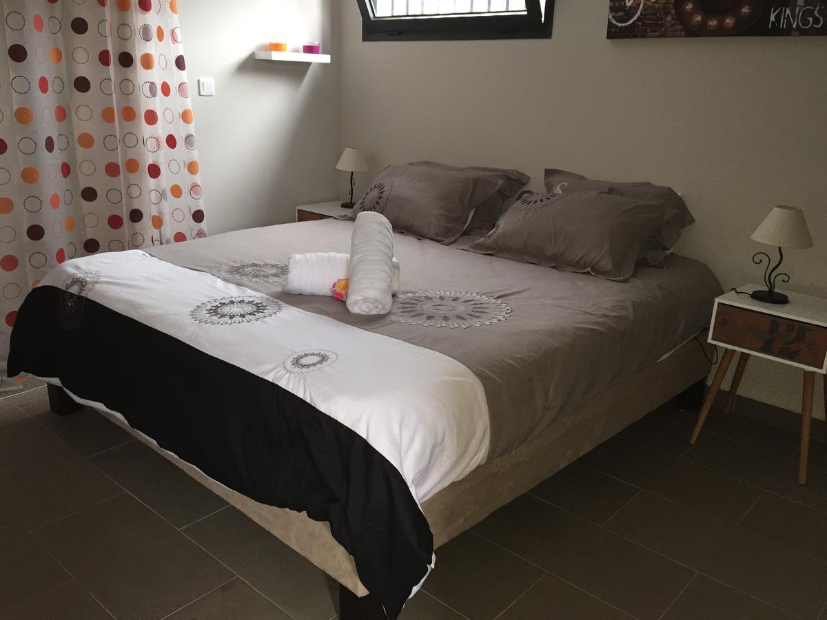 Le Lambablanc Bed & Breakfast Bras-Panon ภายนอก รูปภาพ