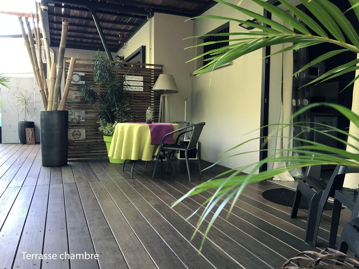Le Lambablanc Bed & Breakfast Bras-Panon ภายนอก รูปภาพ