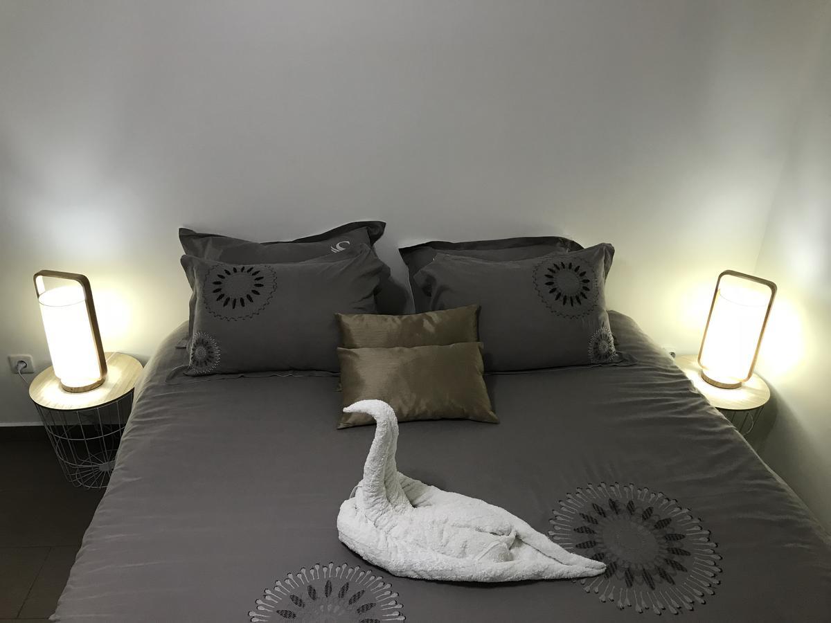 Le Lambablanc Bed & Breakfast Bras-Panon ภายนอก รูปภาพ